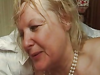 anaal blond BBW mamma volwassen milf