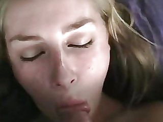 amatör sarışın cumshot Hardcore ev yapımı milf pov emme