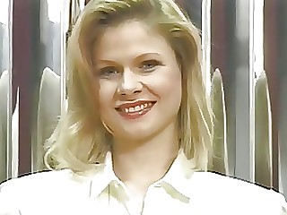 Cuarto rubia córneo jugoso lencería masturbación MILF nylon