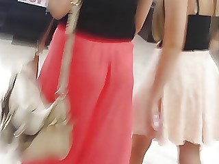 ボス 熟女 スカート